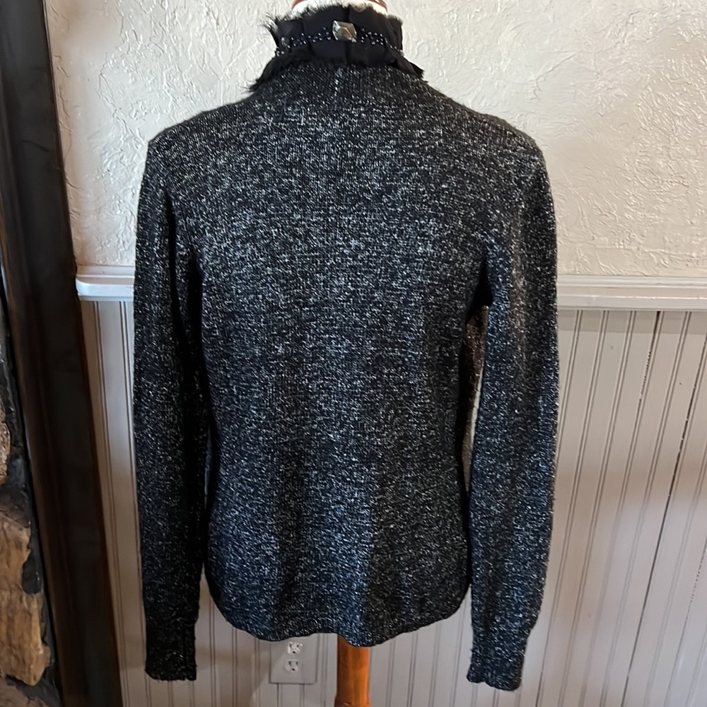 Boutique Sweater - Picture 3 of 5